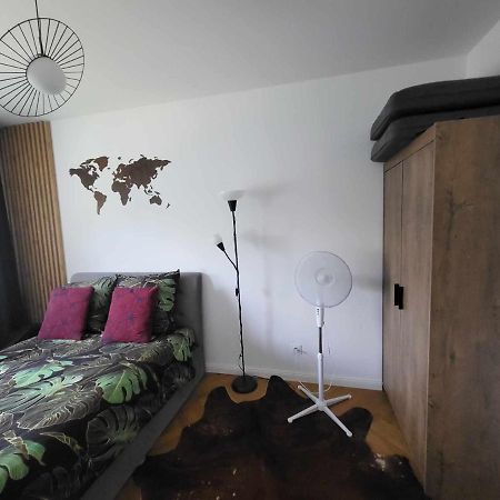 Friendly Apartment Blisko Progresji Варшава Экстерьер фото
